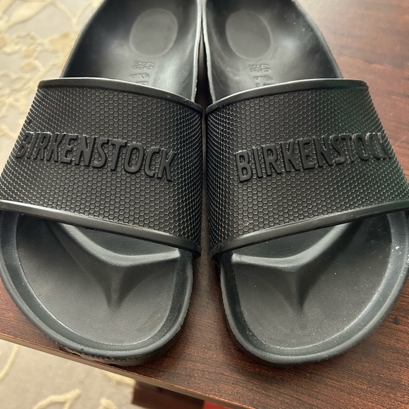 New w/o Box Birkenstock Barbados EVA
Black, Size 40, 9 women’s ,7.5 men’s. - Picture 3 of 5